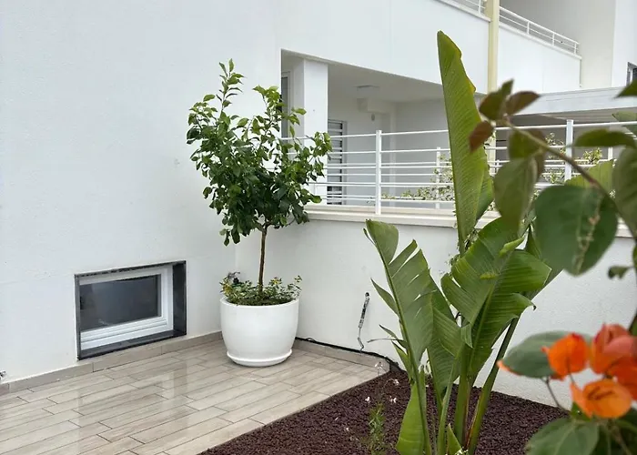 Casa Costa Sud * باري